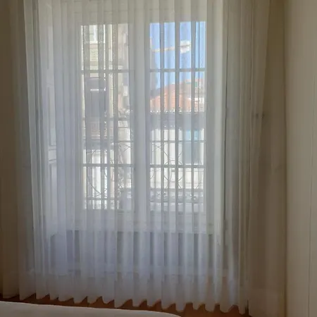 Golden Flat * Oporto